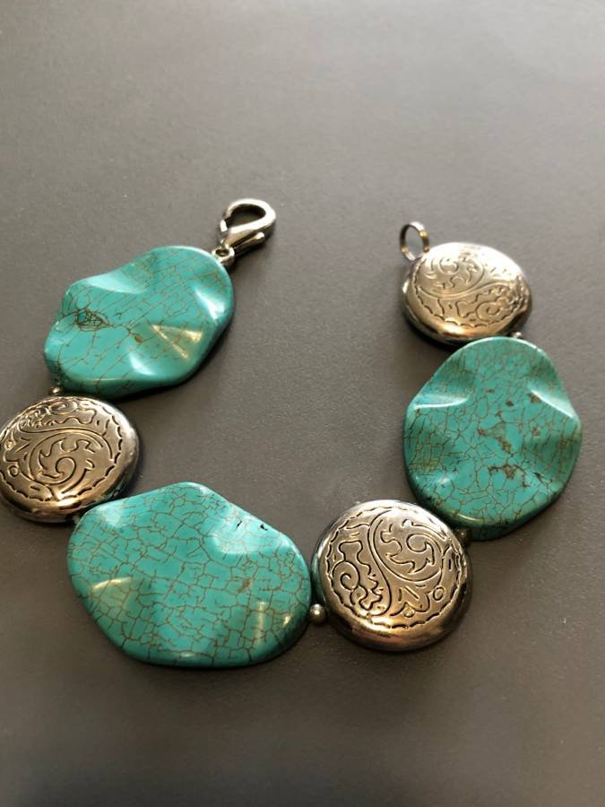 Turquoise Color Stone 9" Fashion Bracelet Preowned.... (1 of 3)