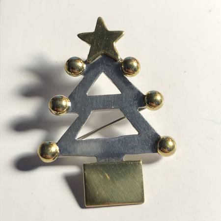 HOB MEX .925 Sterling Silver Christmas Tree Pin or Pend: HOB MEX .925 Sterling Silver Christmas Tree Pin or Pendant Preowned from an Estate. Shipping $5.00