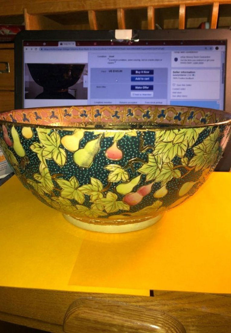 Vtg Satsuma Hand Painted 10” Diam. Bowl Made in China,,: Vintage Satsuma Hand Painted 10” Diameter Bowl Made in China in Vg Condition as Pictured. Shipping $20.00