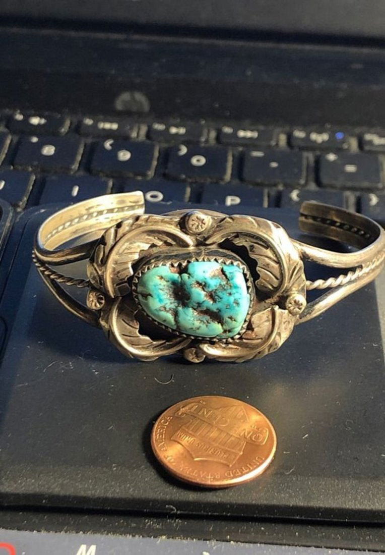 Vtg Navajo Sterling Silver Handmade Turquoise Bangle... (1 of 4)