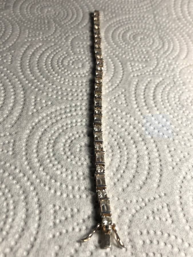 Sterling Silver CZ Tennis Bracelet 7-1/2" Preowned...: Sterling Silver CZ Tennis Bracelet 7-1/2" Preowned from an Estate. (White Color Silver) Shipping $5.00
