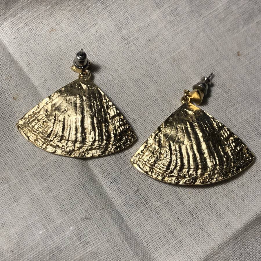 Estate Goldtone Trifari Fan Shaped Fashion Earrings...: Estate Goldtone Trifari Fan Shaped Fashion Earrings Preowned in Very Good Condition as Pictured. Shipping $5.00