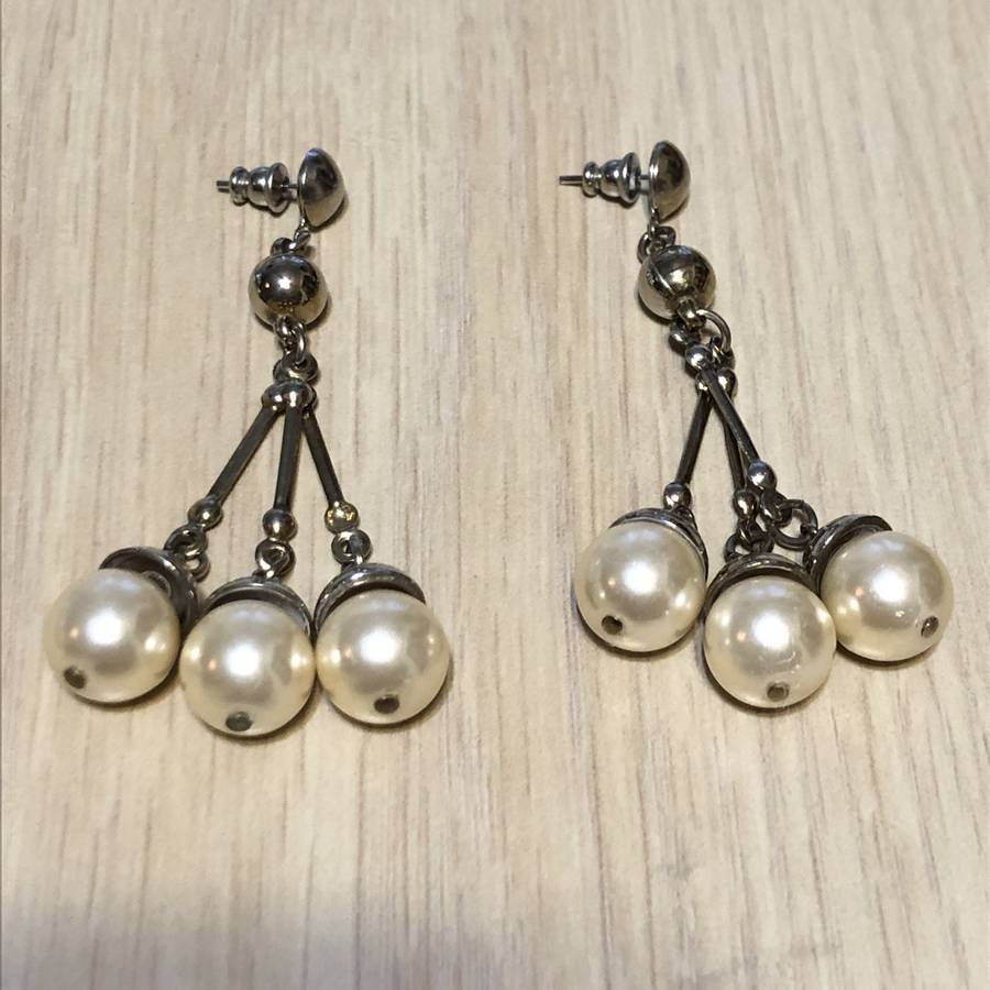Vintage Faux Pearl Dangling Earrings Preowned in Good.. (1 of 3)