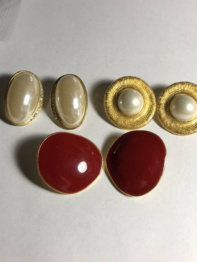 Estate 3-Pairs of Fashion Earrings Preowned as Pictured (1 of 5)