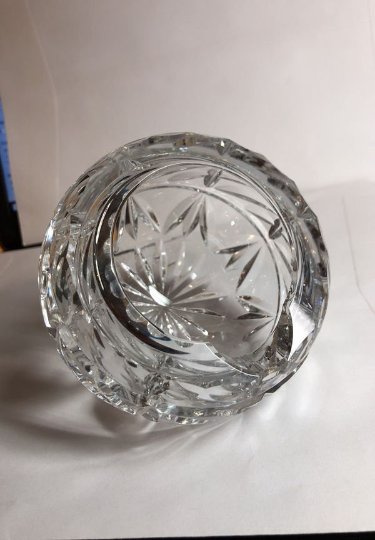 Vintage Sphere Heavy Leaded Crystal Cigarette/Cigar...: Vintage Sphere Heavy Leaded Crystal Cigarette/Cigar Ashtray 4" Diameter Preowned as Pictured. Domestic Shipping $10.00