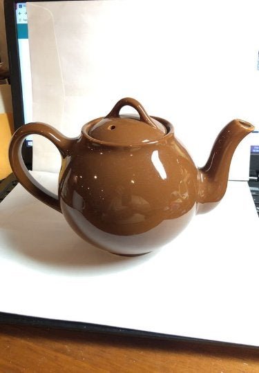 Vintage Hall’s Stamped Chocolate Brown Colored 3-4 Cups (1 of 5)