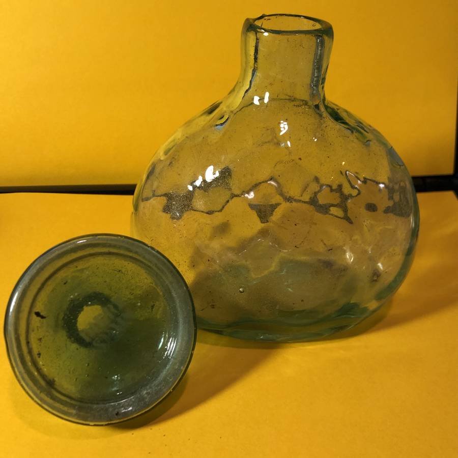 Vintage Hand Blown Green Glass DIERX SPAIN Bottle...: Vintage Hand Blown Green Glass DIERX SPAIN Bottle with Cover 6" Tall 4.5" Wide Preowned from an Estate. FREE DOMESTIC SHIPPING!