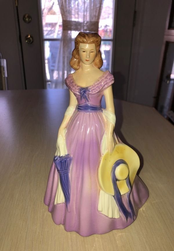 Goebel Southern Bell Figurine 8-1/4” Tall Preowned...: Goebel Southern Bell Figurine 8-1/4” Tall Preowned from an Estate. No Reserve Bid & No Buyers Premium. $10 DOMESTIC SHIPPING!