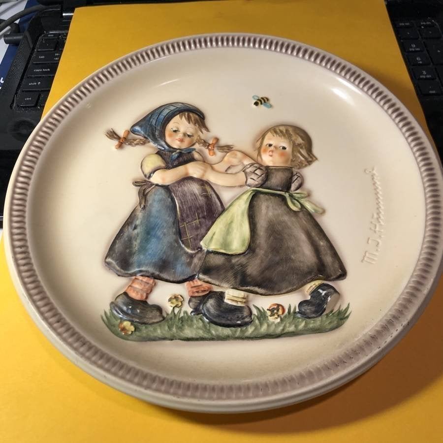 1980 Spring Dance Anniversary Hummel Collector's Plate (1 of 4)