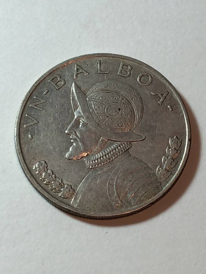 Panama 1947 EF Condition .900 Fine Silver 1-Balboa Coin (1 of 2)