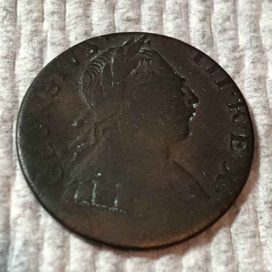 Great Britain 1/2 Penny "George III" 1775 Circulated...: Great Britain 1/2 Penny "George III" 1775 Circulated Condition as Pictured. $5 DOMESTIC SHIPPING.