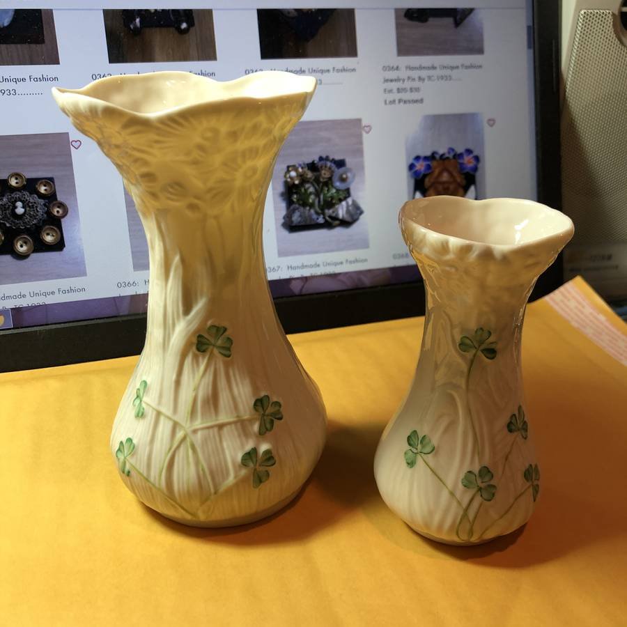 Vintage Belleek 8th Marking Pair of Vases 5.75" & 4.5" (1 of 4)