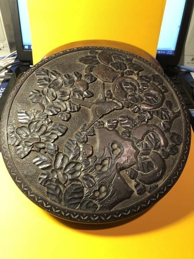 Vintage/Antique Asian/Japanese Hand Carved Bird Covered (1 of 10)