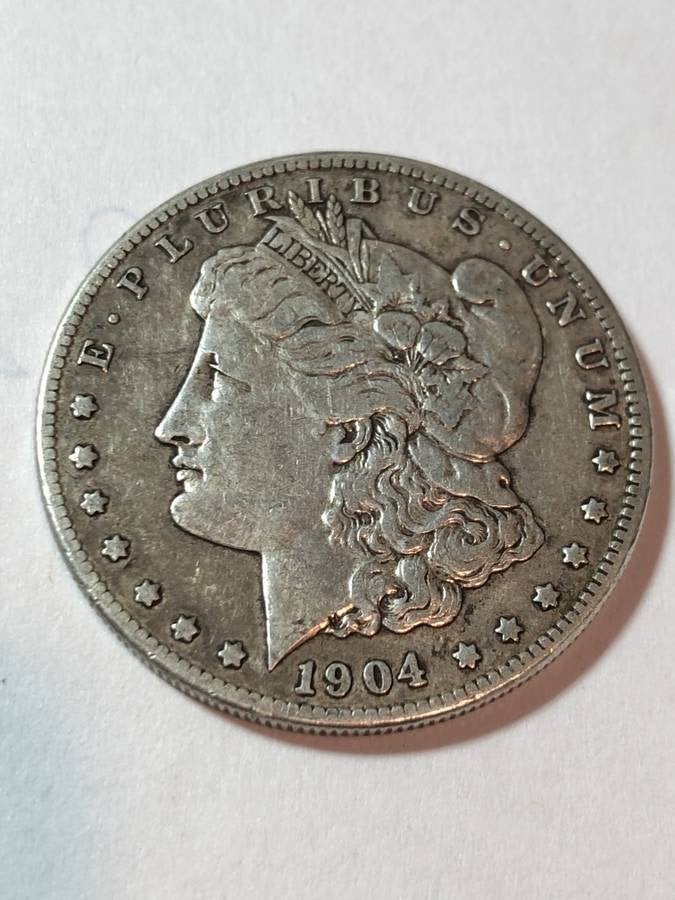 1904-S VERY FINE-20 MORGAN SILVER DOLLAR AS PICTURED (1 of 2)