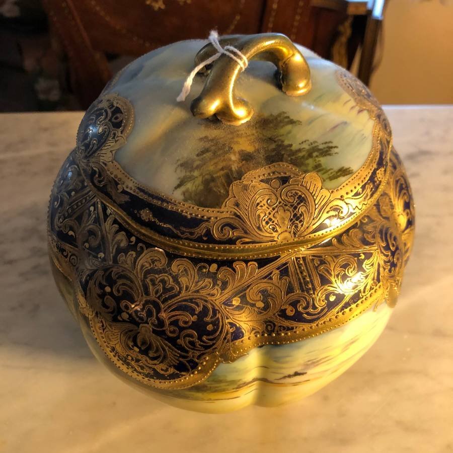 Vintage Nippon Ornate Detailed Cookie/Biscuit Jar... (1 of 7)