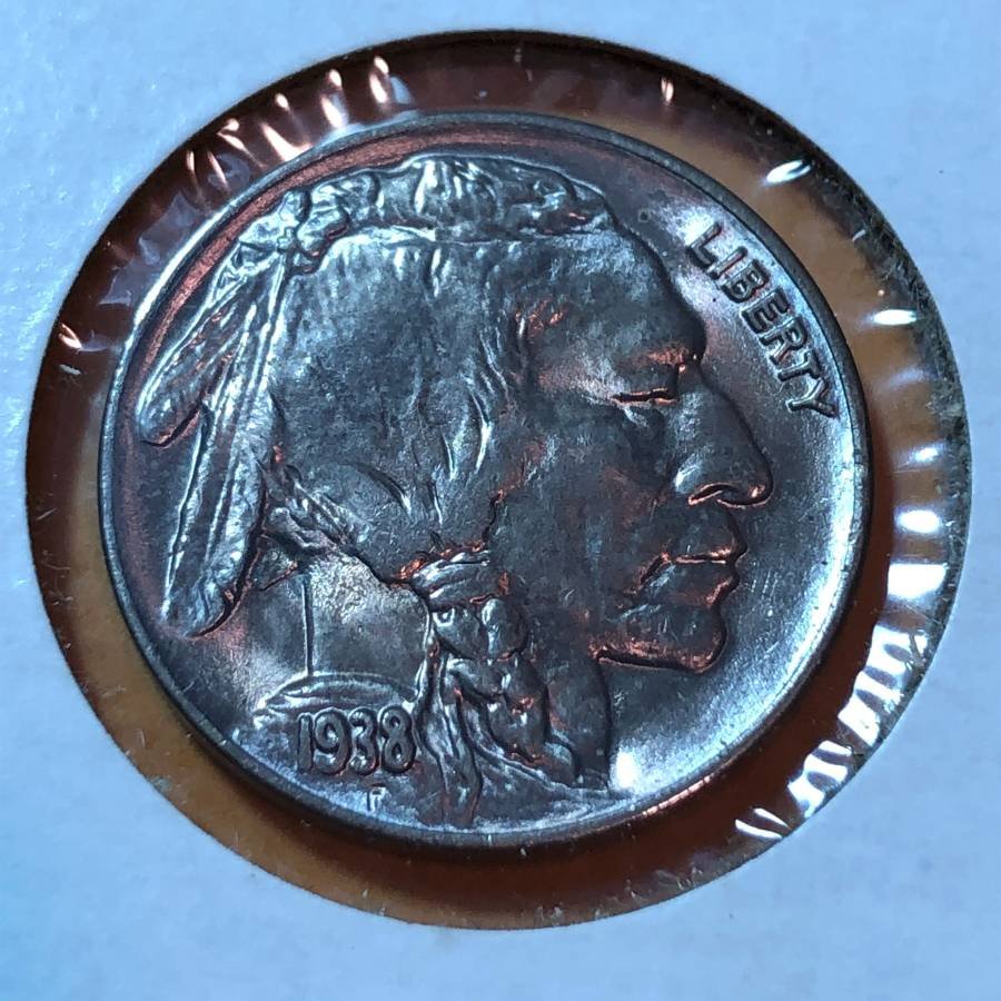 1938-D UNCIRCULATED BUFFALO NICKEL AS PICTURED... (1 of 2)