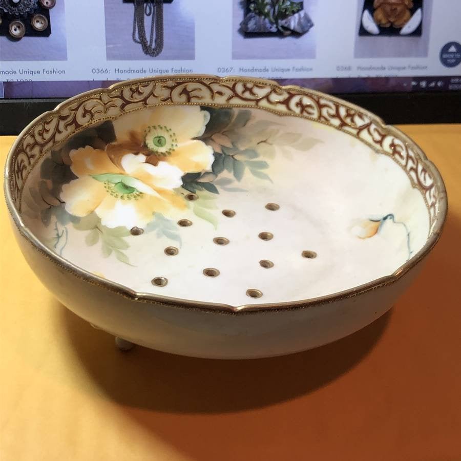 Vtg Nippon Hand Painted Berry Footed Bowl with Holes... (1 of 5)
