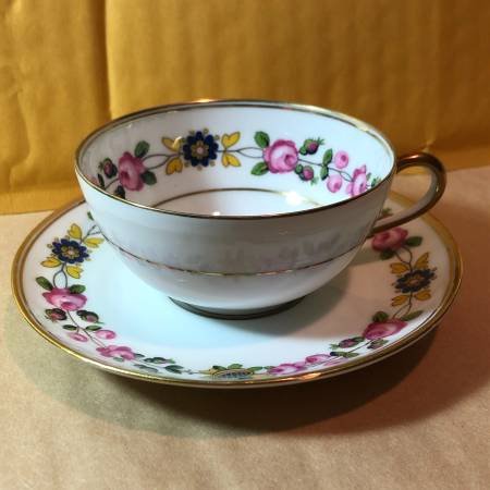 VINTAGE LIMOGES C. AHRENFELDT TEA CUP & SAUCER SET...: VINTAGE LIMOGES C. AHRENFELDT TEA CUP & SAUCER SET PREOWNED FROM AN ESTATE IN GOOD CONDITION. $7.00 DOMESTIC SHIPPING.