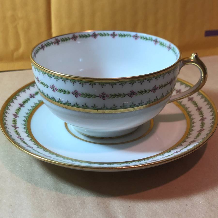 VINTAGE GDA LIMOGES TEA CUP & SAUCER SET PREOWNED...: VINTAGE GDA LIMOGES TEA CUP & SAUCER SET PREOWNED FROM AN ESTATE IN GOOD CONDITION. $7.00 DOMESTIC SHIPPING.