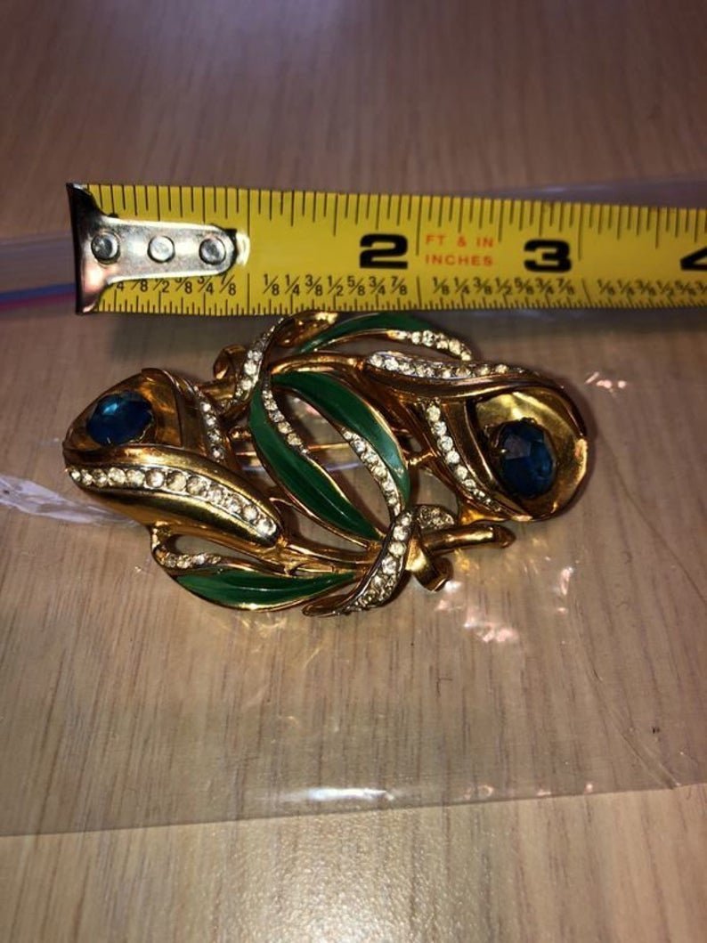 Vintage CORO Gold Plated over STERLING 50.6 Grams TW ..: Vintage CORO Gold Plated over STERLING 50.6 Grams TW Fabulous Large Stone Pin/Brooch In Never Worn Condition as Pictured. No Reserve Bid & No Buyers Premium. $5 Domestic Shipping.