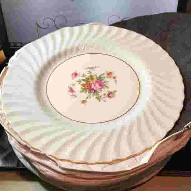 8-Vtg MINTON \"DAWN\" Blue Border Pattern 10.5\" (1 of 4)