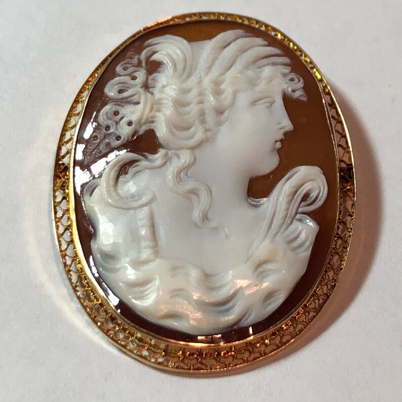 Antique 10k Yellow Gold Shell Cameo Filigreed Pin... (1 of 3)