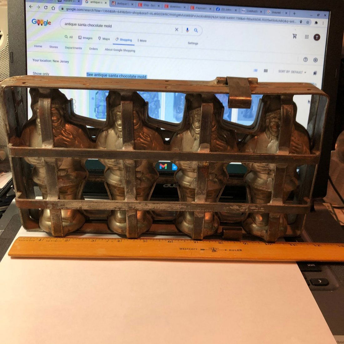 Antique Santa Claus Heavy Chocolate Mold of 4 in VG... (1 of 9)