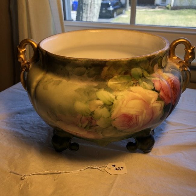 Vtg Hand Painted Double Handled Footed Bowl Unsigned (1 of 6)