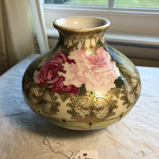 Vintage NIPPON Hand Painted Roses Gold Trim Vase...: Vintage NIPPON Hand Painted Roses Gold Trim Vase 5.75" x 6.50" in VG Preowned Condition. $13.75 Domestic Shipping.