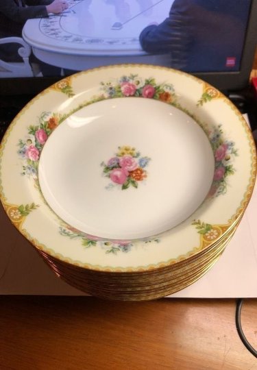 9 Vintage “Vivienne” Pattern Occupied Sango Japan Soup (1 of 4)