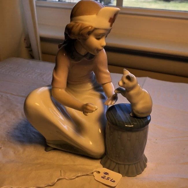 Lladro #6087 Figurine 6.50" Tall in VG Condition...: Lladro #6087 Figurine 6.50" Tall in VG Condition. No Original Box. $13.75 Domestic Shipping.