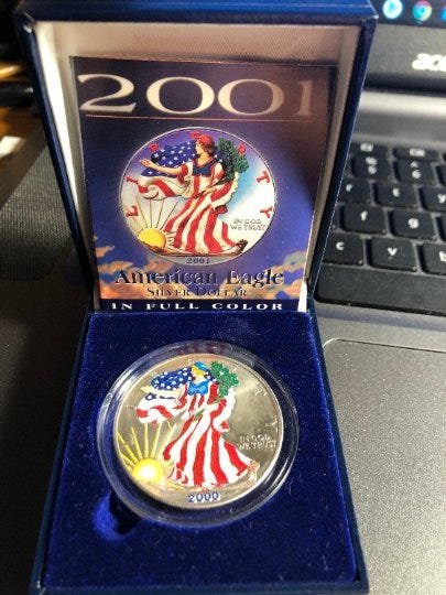 Colorized 2001 U.S. Silver Eagle Dollar 1-Ounce .999... (1 of 2)