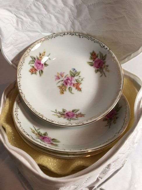 11-Vintage Regal China Belle Rose Dessert Bowls 5.25".. (1 of 3)