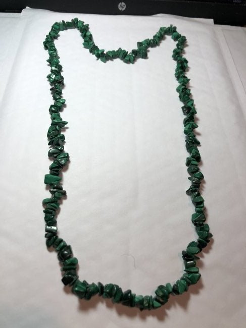 Vtg Hand Beaded Malachite Nugget/Chunky Bead Necklace.. (1 of 5)