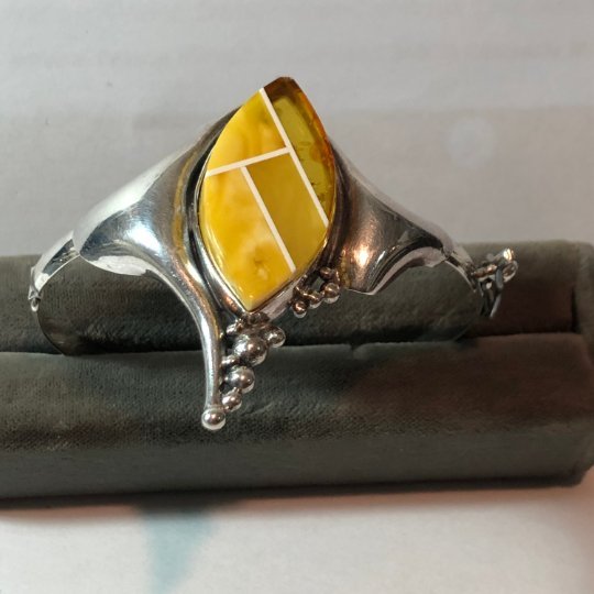 Vtg Unmarked Sterling Silver Amber Inlaid Hinged Bangle (1 of 5)