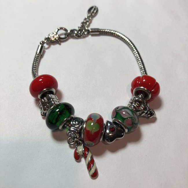 CHARMED FEELINGS Charm Bracelet Adjustable up to 8 in.: CHARMED FEELINGS Charm Bracelet Adjustable up to 8 in. VG Preowned Condition as Pictured. $4.00 Domestic Shipping.