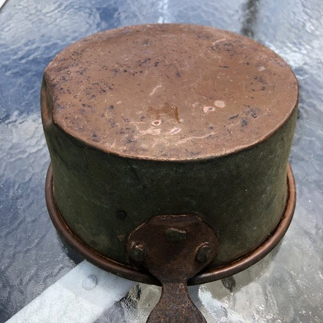 Antique Early 1800's Copper Dove-Tailed Pot 9.5" in Dia (1 of 6)