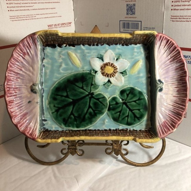 Antique Majolica Serving Tray 8" x 13" Preowned in VG (1 of 4)