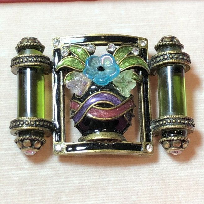 SWEET ROMANCE Inspired Deco Style Rhinestone Flower Pin (1 of 5)