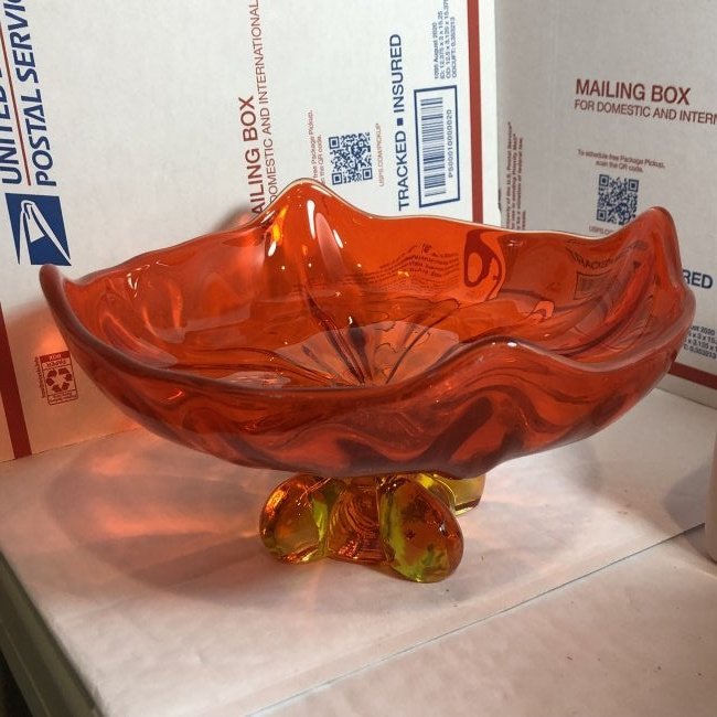 Mid-Century VIKING Glass Amberina Glass Pedestal Bowl..: Mid-Century VIKING Glass Amberina Glass Pedestal Bowl COMPOTE 9.5in x 4.5in in VG Preowned Condition. $15 Domestic Shipping.