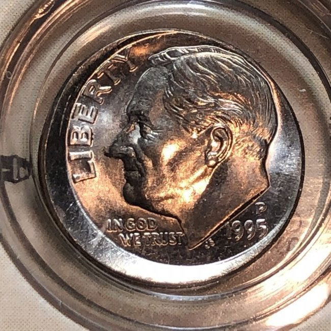 1995-P CHOICE BU OFF CENTER ROOSEVELT DIME ERROR COIN.. (1 of 4)