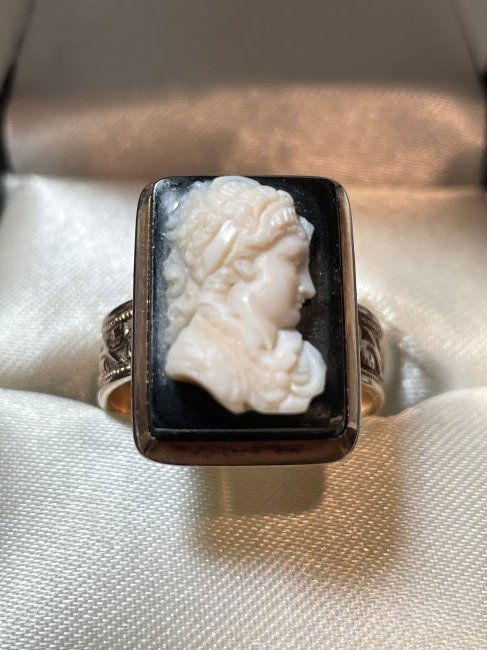 Antique Victorian c1870s SARDONYX CAMEO 14k YG Ring (1 of 5)