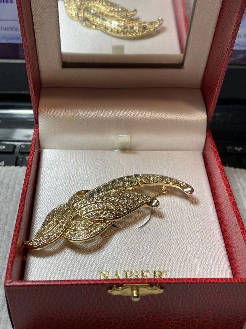 Vtg NAPIER Crystal Fashion Pin 3" Long NIB Never Worn.. (1 of 4)