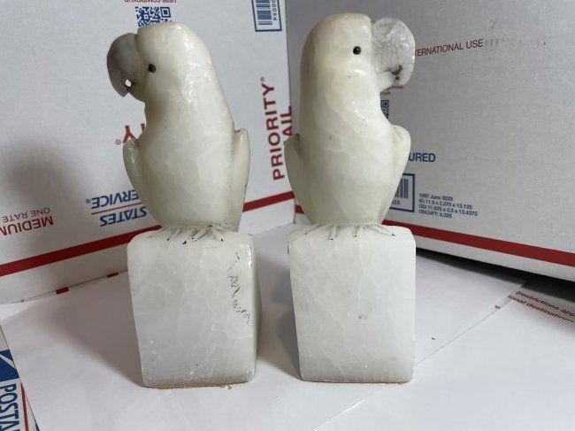 2 Antique Alabaster Hand Carved Parrot Bird Bookends (1 of 5)
