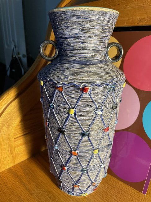 Vintage Italian Ceramic/Pottery Vase 11.75" Tall in VG (1 of 6)