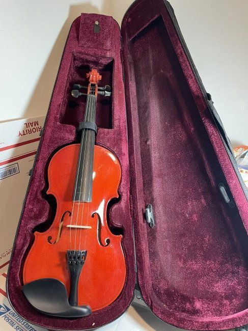 23" High Gloss Wood Finish Student Violin w/Case & Bow (1 of 6)