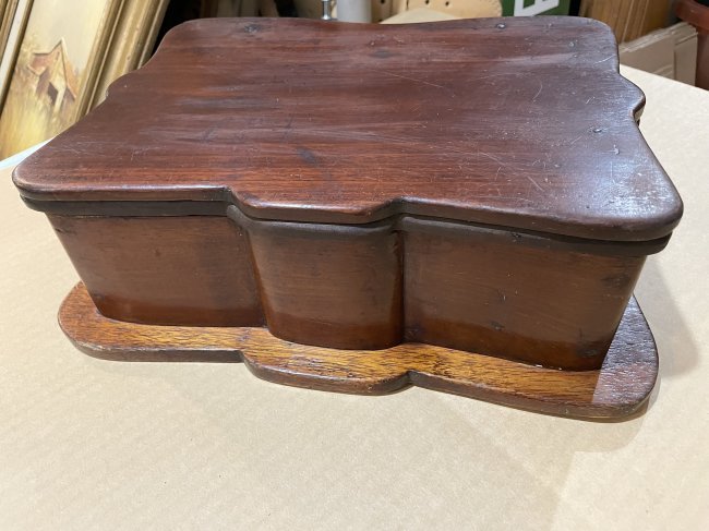 Vtg/Antique 10x13" Home Made All Wood Dresser Trinket..: Vintage/Antique 10x13" Home Made All Wood Dresser Trinket Box Preowned from an Estate. Crude but Neat. $25 Domestic Shipping.