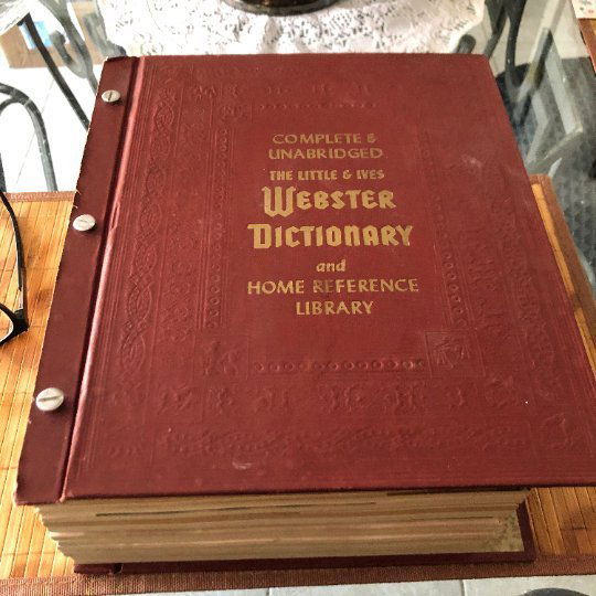 Vintage 1957/58 Webster's Dictionary & Home Reference (1 of 8)