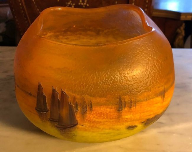 Vintage RARE "Daum Nancy" Art Glass Lobed Bowl Preowned from an Estate... (1 of 6)