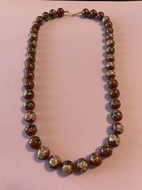 Vintage/Antique Chinese Cloisonne Large Bead 22" Necklace...: Vintage/Antique Chinese Cloisonne Large Bead 22" Necklace in Good Preowned Condition. $5 Domestic Shipping. $25 International Shipping.